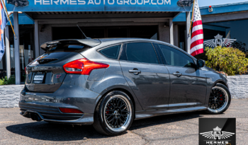 2017 Ford Focus ST Hatchback – MANUAL full