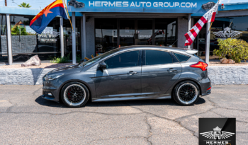 2017 Ford Focus ST Hatchback – MANUAL full
