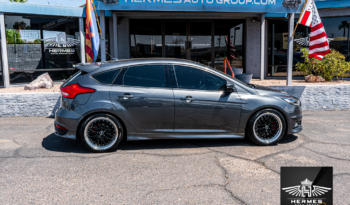 2017 Ford Focus ST Hatchback – MANUAL full