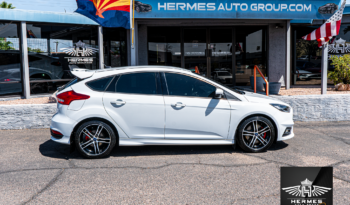 2018 Ford Focus ST Hatchback – MANUAL full