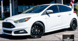 2017 Ford Focus ST Hatchback – MANUAL