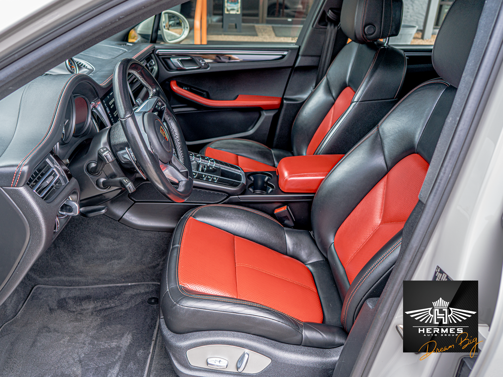 2021 Porsche Macan S - Photo 20
