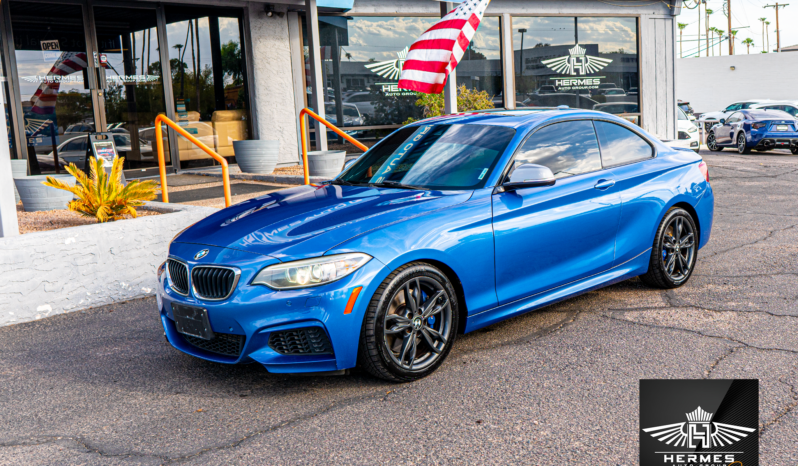 2016 BMW 2 Series M235i Coupe full