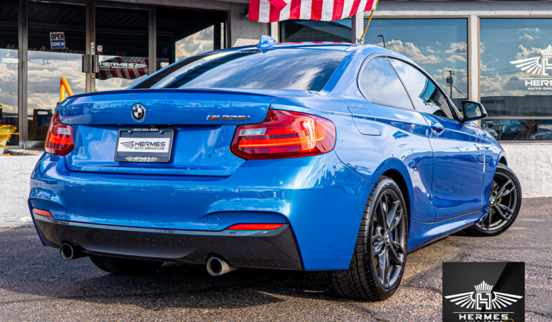 2016 BMW 2 Series M235i Coupe full