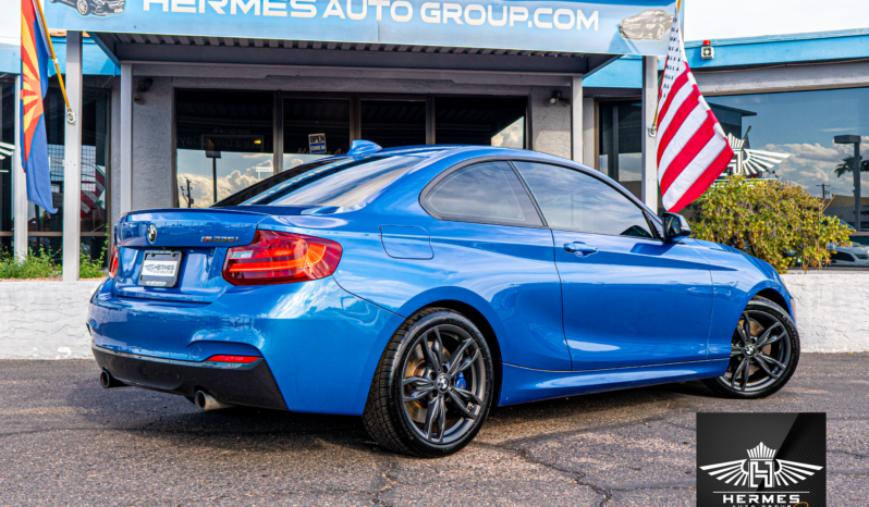 2016 BMW 2 Series M235i Coupe full