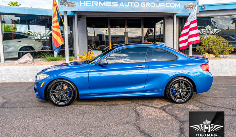 2016 BMW 2 Series M235i Coupe full