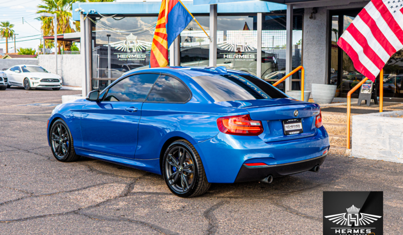 2016 BMW 2 Series M235i Coupe full