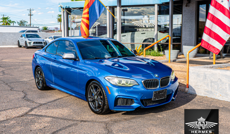 2016 BMW 2 Series M235i Coupe full