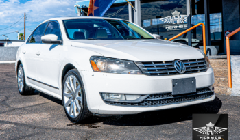 2013 Volkswagen Passat TDI SE Sedan full