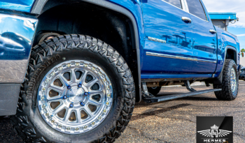 2018 GMC Sierra 1500 4WD Crew Cab SLT Pickup 4D 5 3/4 ft full