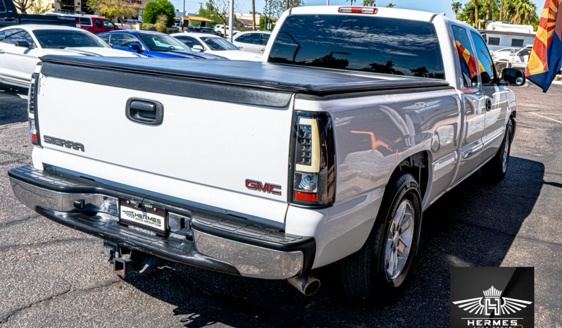 2005 GMC Sierra 1500 Extended Cab SLE Pickup 4D 6 1/2 ft full