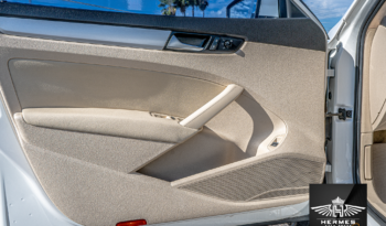 2013 Volkswagen Passat TDI SE Sedan full