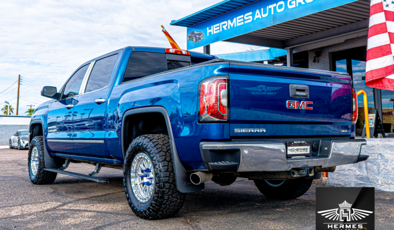 2018 GMC Sierra 1500 4WD Crew Cab SLT Pickup 4D 5 3/4 ft full