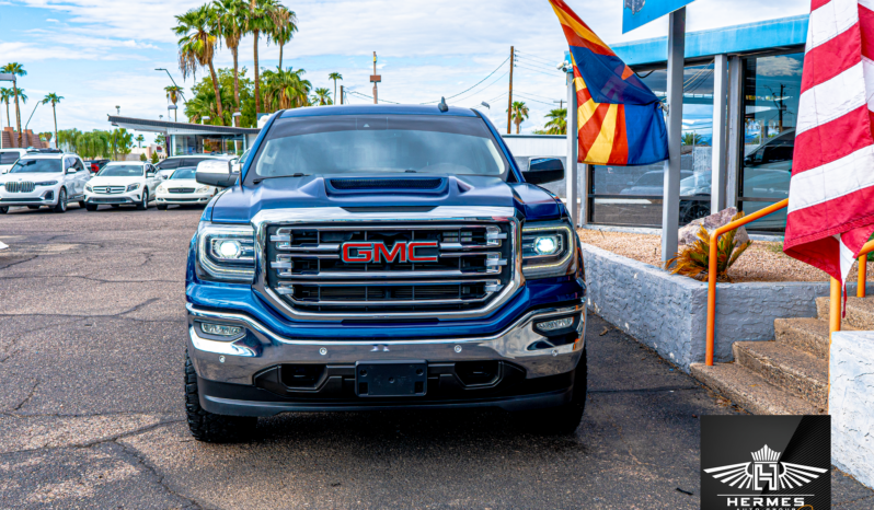 2018 GMC Sierra 1500 4WD Crew Cab SLT Pickup 4D 5 3/4 ft full