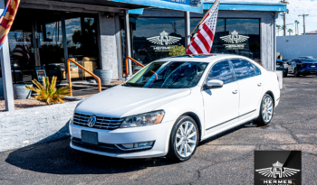 2013 Volkswagen Passat TDI SE Sedan full