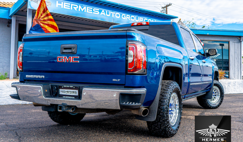 2018 GMC Sierra 1500 4WD Crew Cab SLT Pickup 4D 5 3/4 ft full