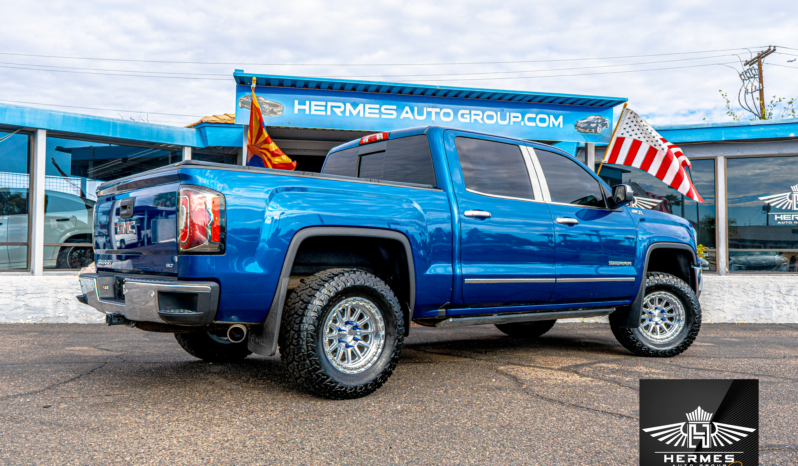 2018 GMC Sierra 1500 4WD Crew Cab SLT Pickup 4D 5 3/4 ft full