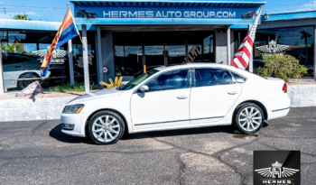 2013 Volkswagen Passat TDI SE Sedan full