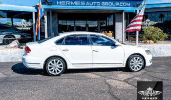 2013 Volkswagen Passat TDI SE Sedan full